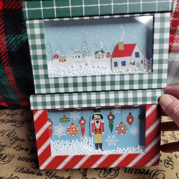 NWT lot of 2 snow globe gift boxes 7×5 rectangles - Picture 2 of 9